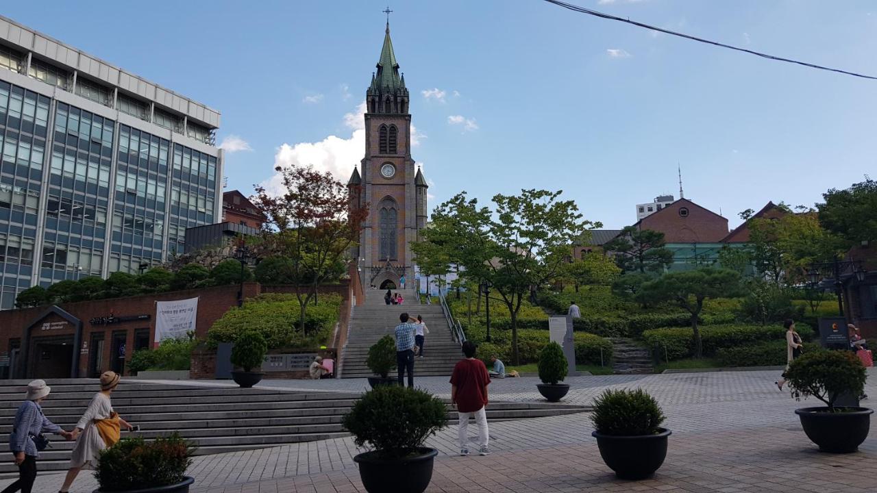 Philstay Myeongdong Metro Seoel Buitenkant foto